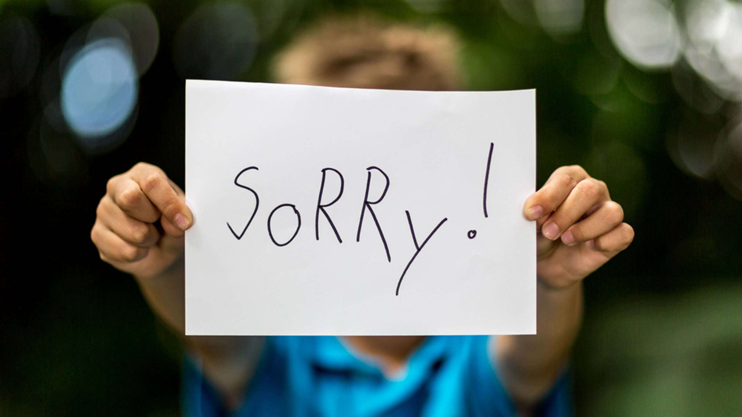 Sudahkah Kita Membantu Anak Memahami Esensi dari Permintaan Maaf?