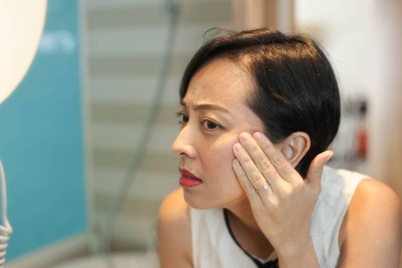 Masalah Kulit Wajah Usia 30-an dan Rangkaian Skincare yang Tepat