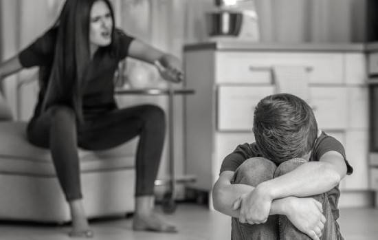 10 Alasan Tertinggi Kenapa Orangtua Melakukan Tindak Kekerasan Terhadap Anak