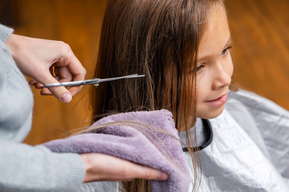 Tips Cukur & Potong Rambut Anak Beserta Rekomendasi Alat Potong Rambut