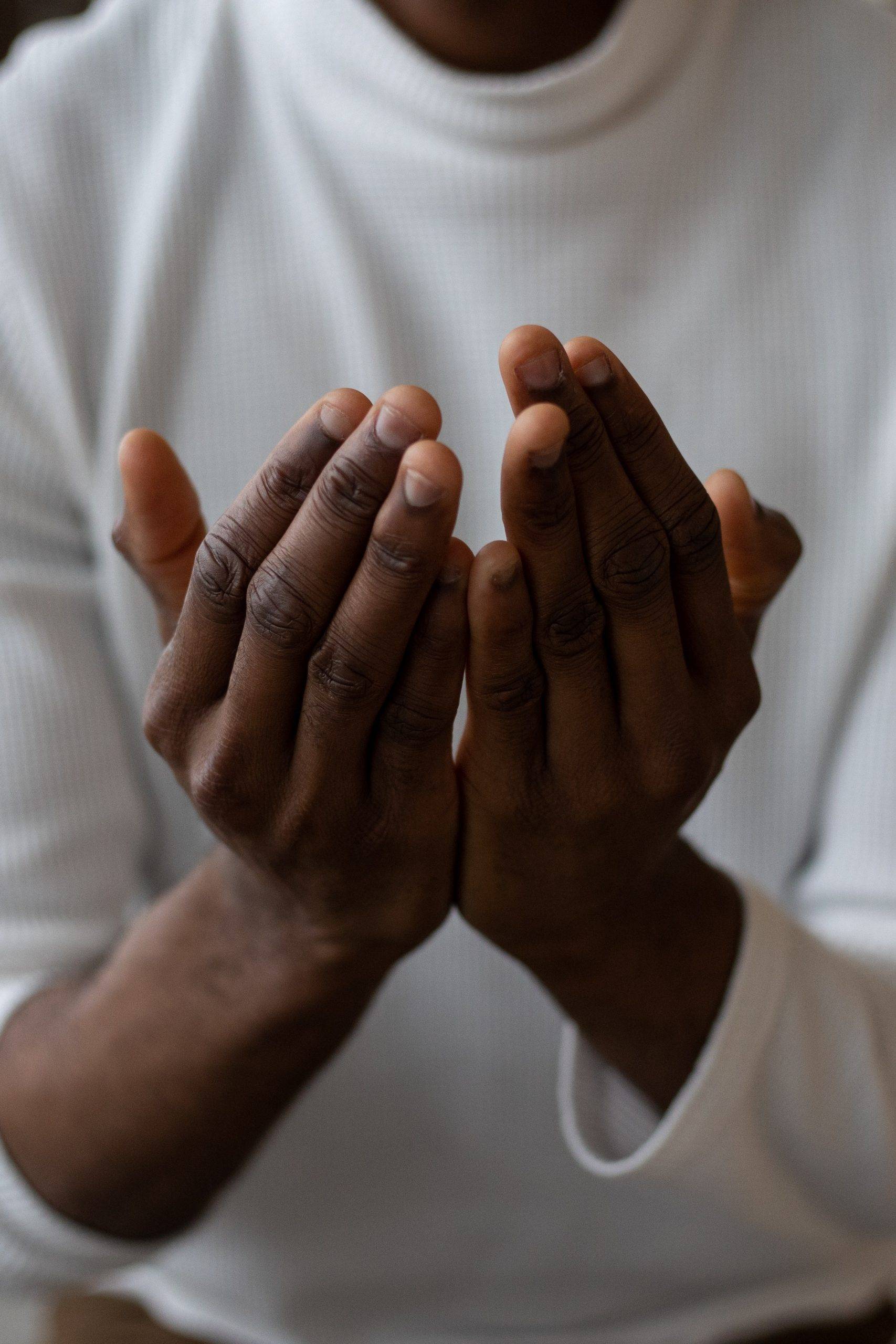 10 Doa Ramadan Beserta Artinya yang Dapat Diamalkan, Apa Saja?