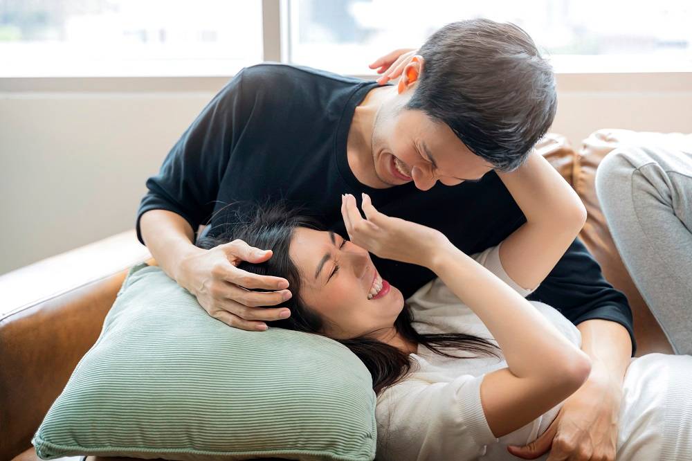 10 Alasan Andalan Menolak Halus Ajakan Bercinta dari Suami