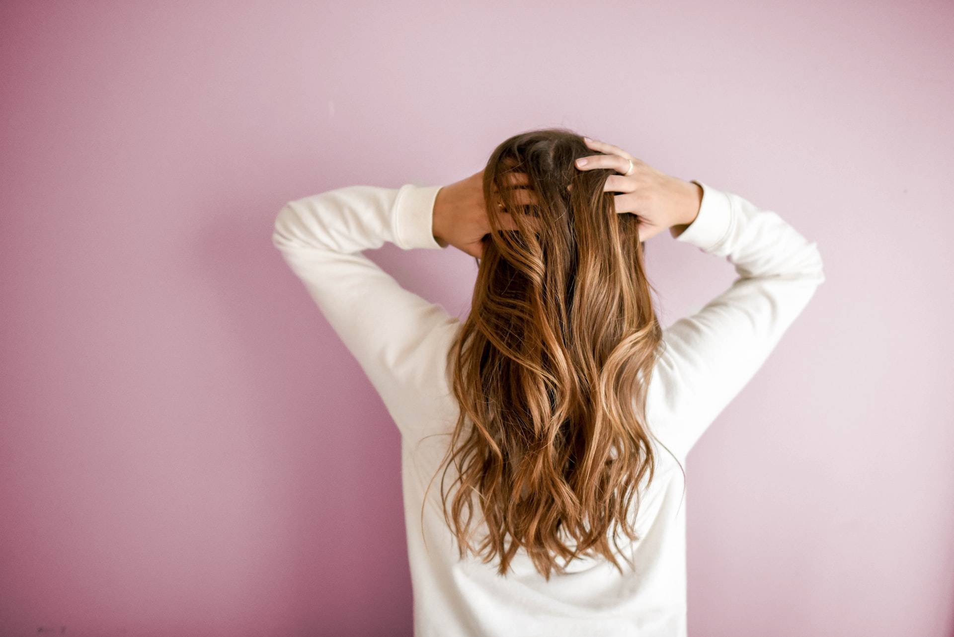 7 Rekomendasi Produk Perawatan Untuk Rambut Berminyak