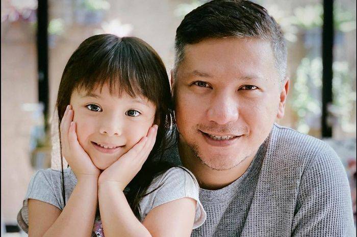 7 Hot Single Dad Indonesia, Ada yang Sudah 14 Tahun Jadi Single Father!