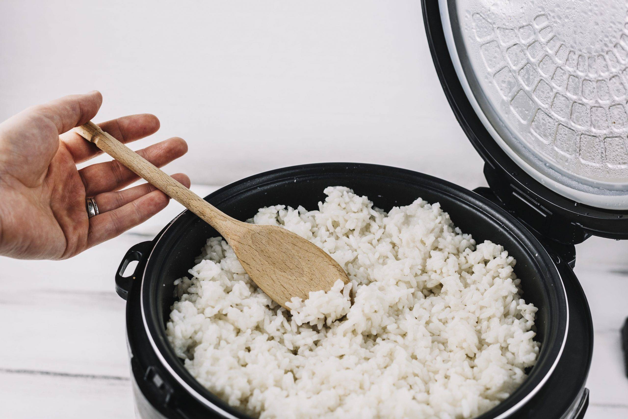 10 Rekomendasi Rice Cooker Low-Carb Terbaik untuk Diet Lebih Sehat!