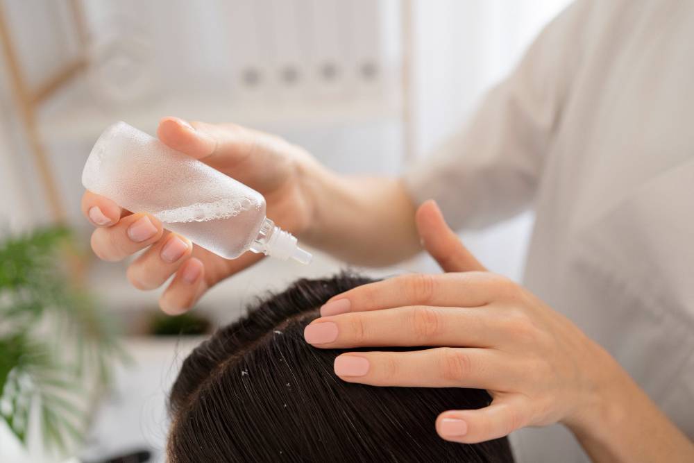 Tips Perawatan Rambut Terbaik untuk Perempuan Usia 40-an dan Rekomendasi Produknya