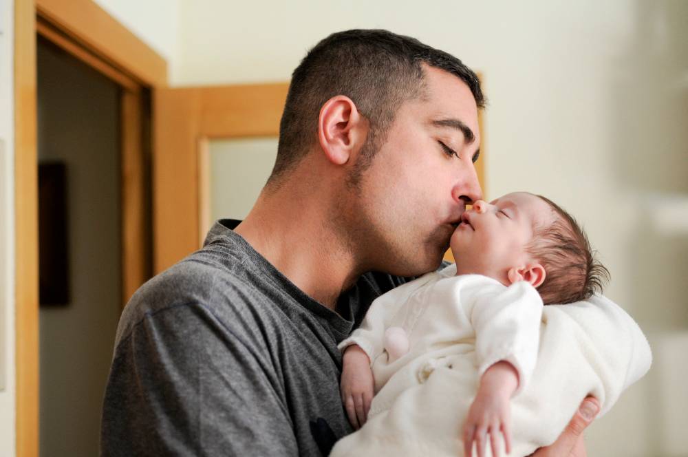 5 Hal yang Harus Disiapkan Sebelum Menjadi Ayah