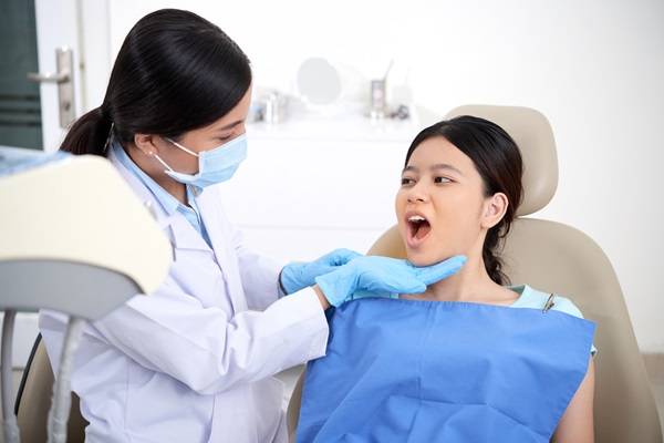 10 Universitas dengan Jurusan Kedokteran Gigi Terbaik di Indonesia, Ada PTN dan PTS
