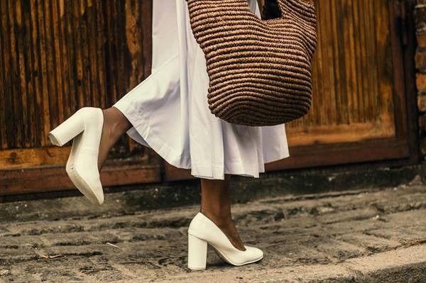 7 Rekomendasi Sepatu dan Sandal Nyaman untuk Keliling Silaturahmi