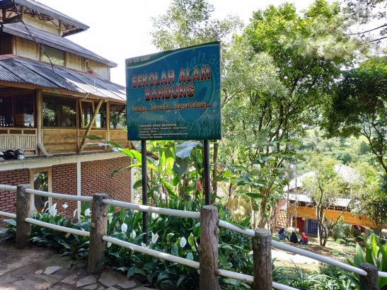 Sekolah Alam di Indonesia