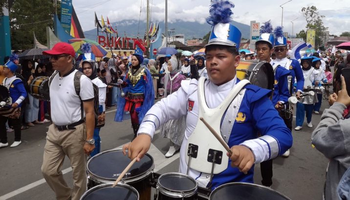 ekstrakurikuler marching band