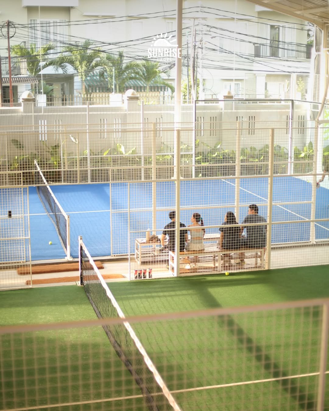 lapangan padel