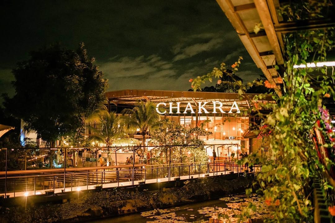 tempat dinner romantis