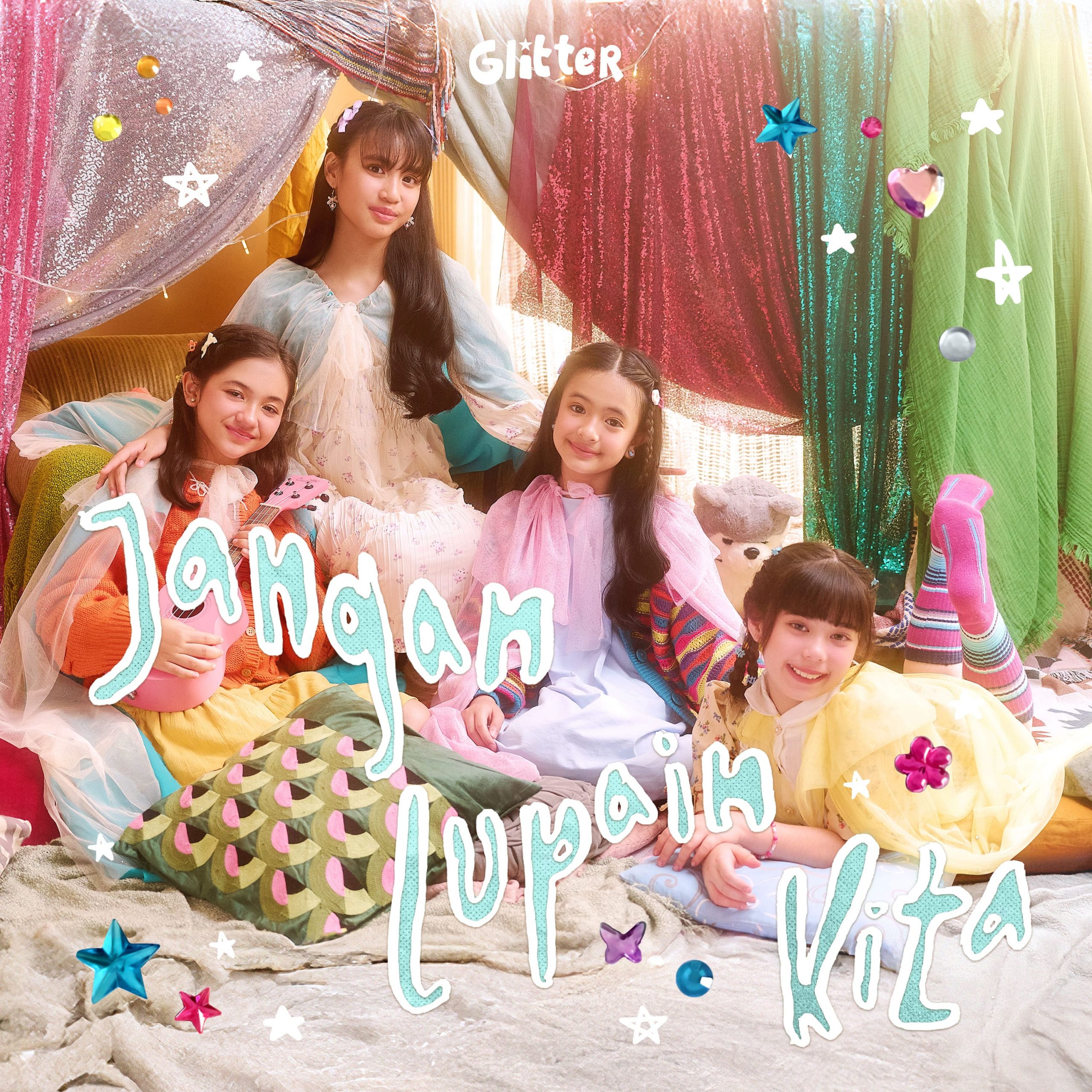 LIGHT+ AGAK LAEN GLITTER