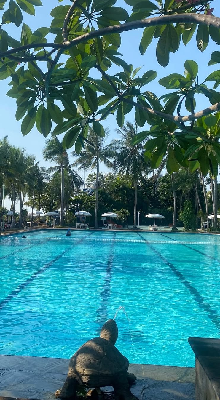 kolam renang keluarga