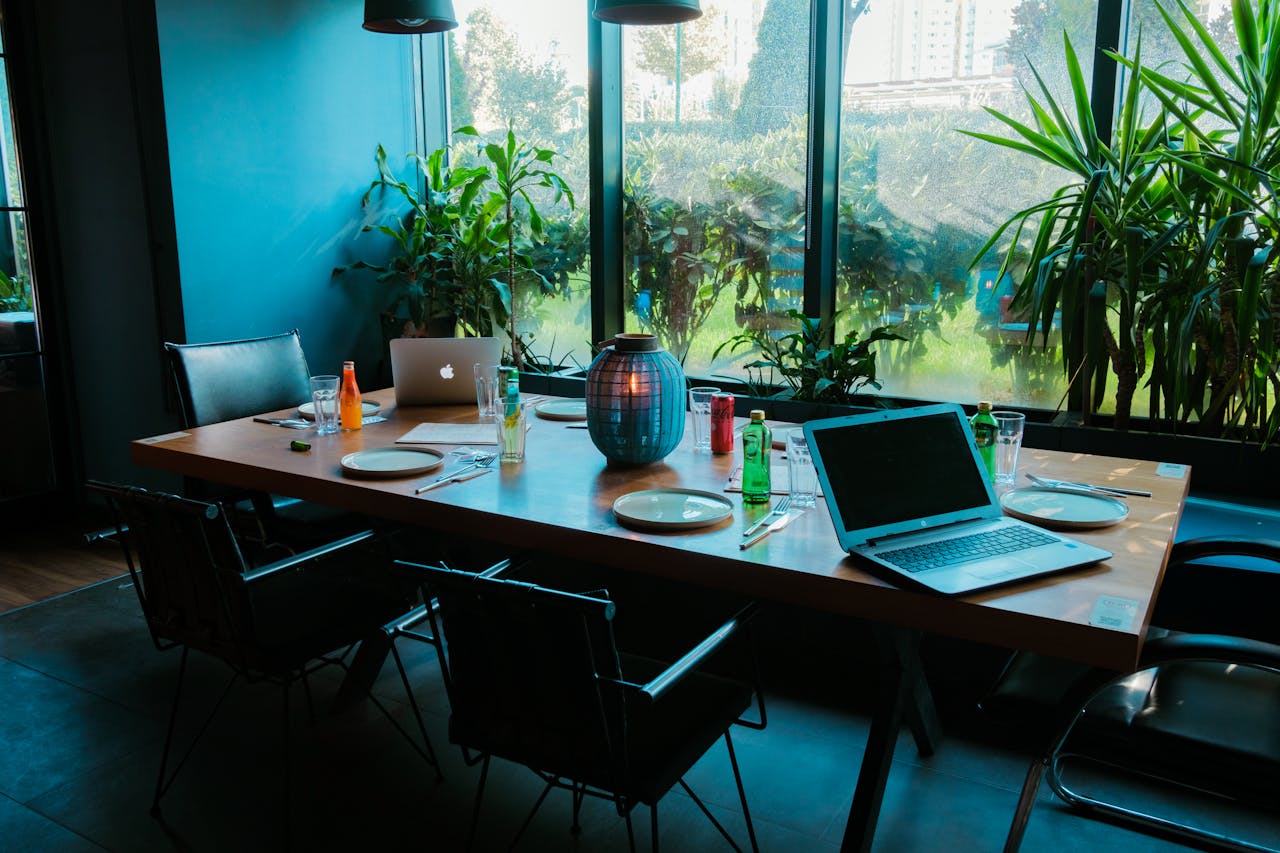 Cafe dengan Meeting Room di Jabodetabek, Bisa WFC dan Meeting Kantor