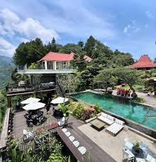 Hotel dan Villa untuk Staycation di Tengah Alam Indonesia