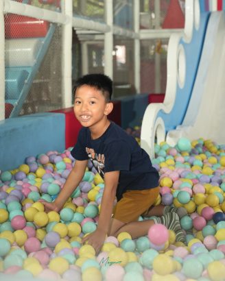 cafe dengan playground di Bali