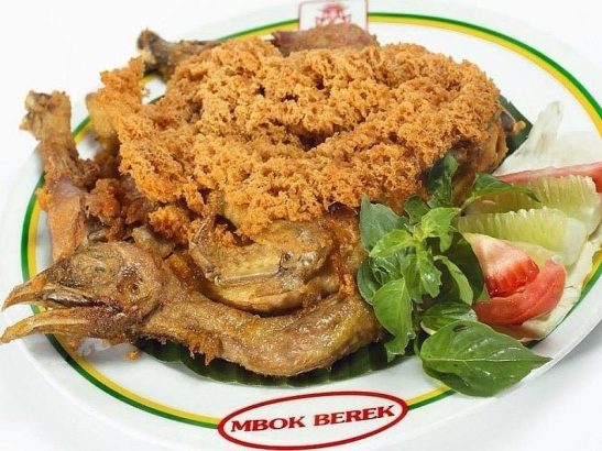 Ayam Goreng Legendaris di Indonesia yang Wajib Dicoba, Mana Favorit Mommies?
