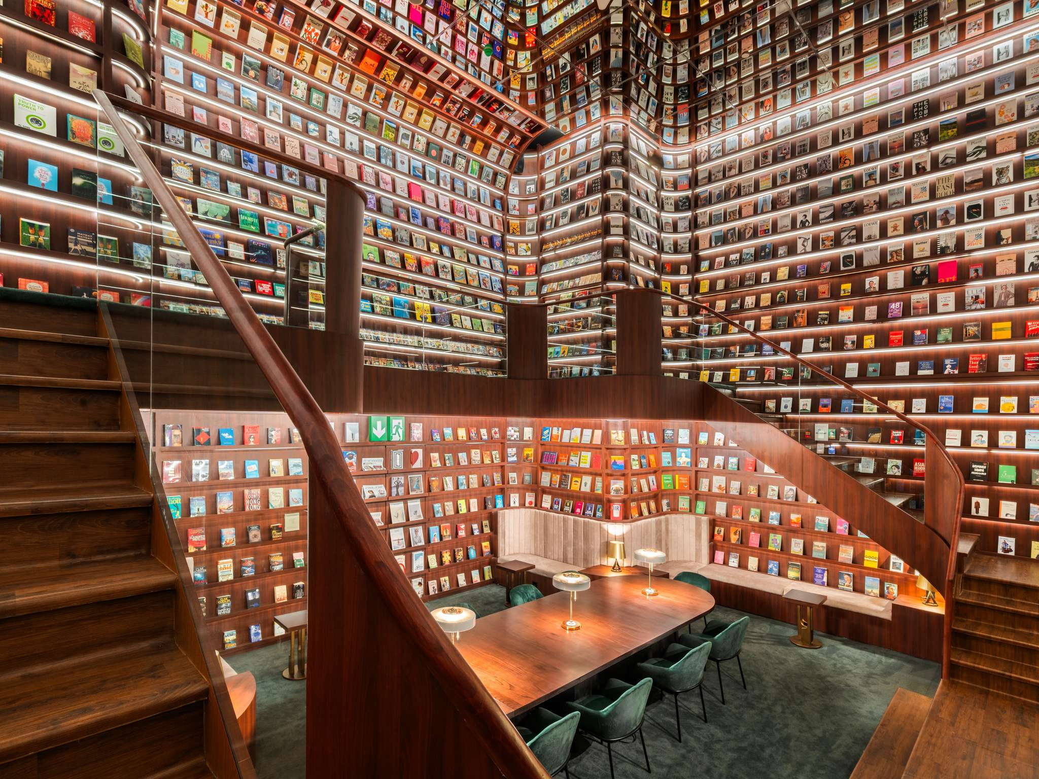 Perpustakaan Instagramable di Jakarta dan Tangerang, Serasa di Luar Negeri