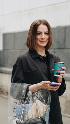 Warna Rambut untuk Rambut Tipis agar Terlihat Tebal di Usia 40