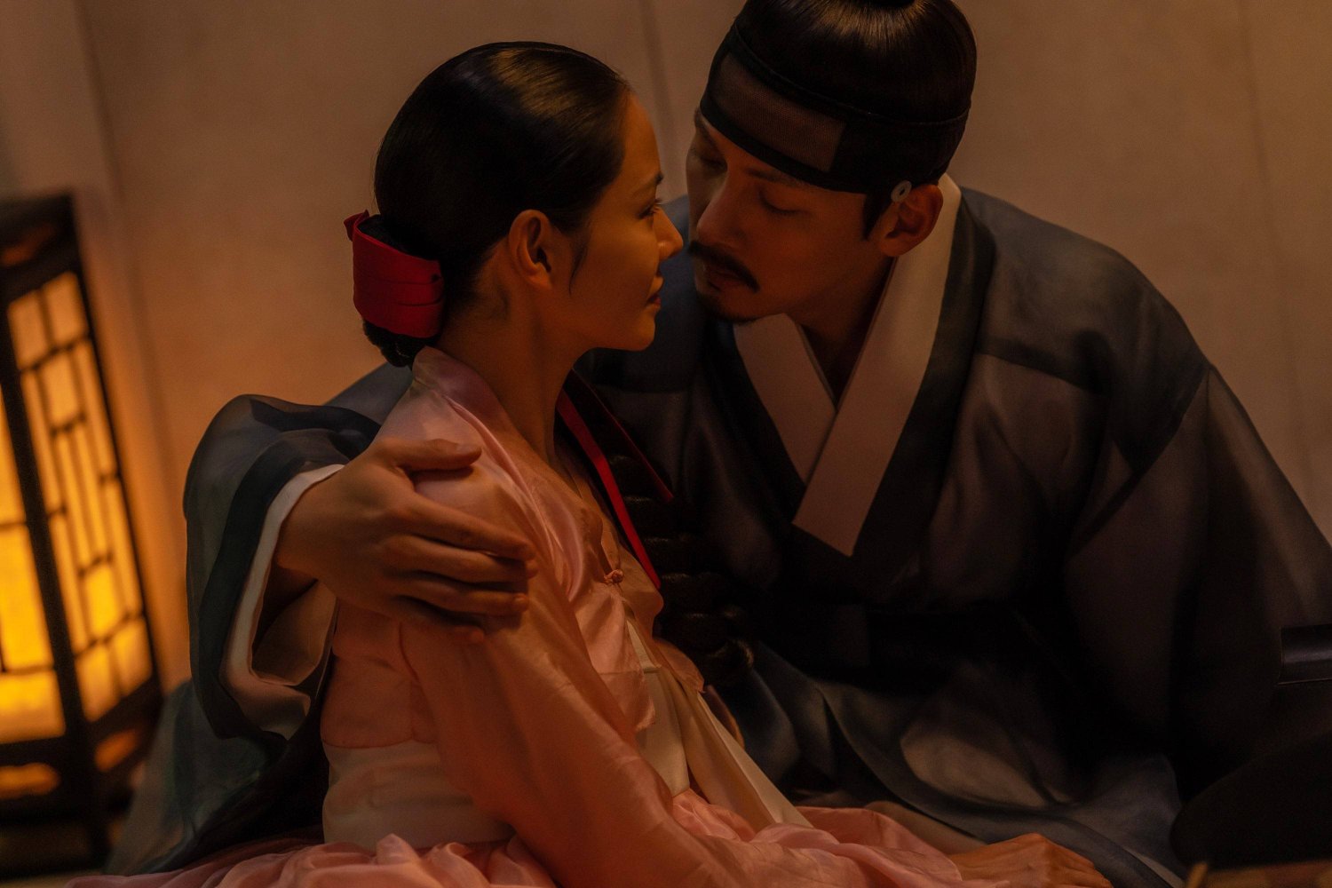 7 Fakta The Scandal Netflix, Drakor Son Ye-jin dan Ji Chang-wook yang Penuh Adegan Dewasa